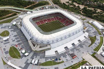 Estadio Arena Pernambucano de Recife (50 espectadores), ahí se disputarán cinco partidos, cuatro de la primera fase y uno de octavos de final