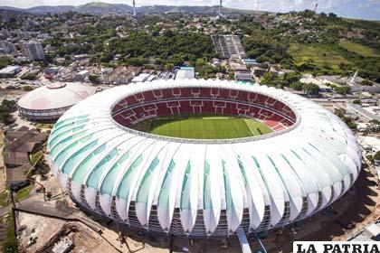 Estadio Beira Rio de Porto Alegre (62 mil espectadores), se disputarán cinco partidos, cuatro de la primera fase y uno de octavos de final