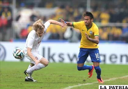 Brasil frente a Croacia, con Neymar como protagonista