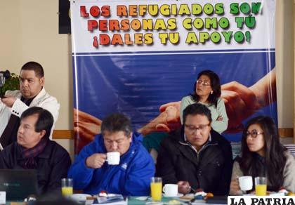 Conare habla de un millar de refugiados bolivianos en otros países
