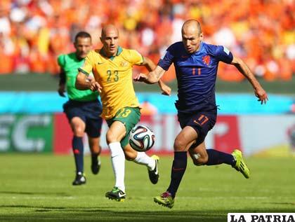 Robben pasa por un buen momento, ayer anotó su tercer tanto en este Mundial