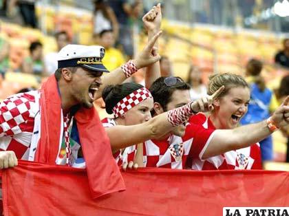 La alegría expresada en los rostros de los seguidores de Croacia