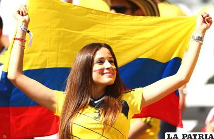 Hermosa seguidora de la selección colombiana