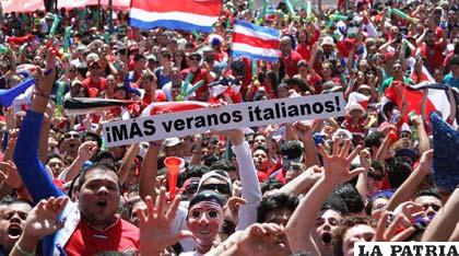 El festejo en las calles no se dejó esperar por la clasificación de Costa Rica