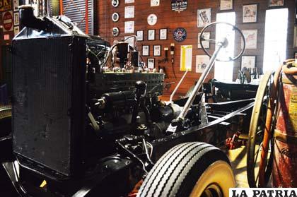 La imagen da una idea de cómo se fabricaba el Packard
