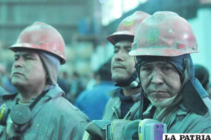 Trabajadores metalurgistas