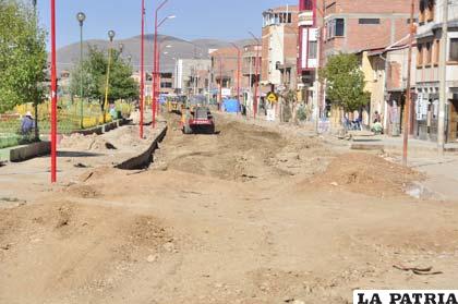 Proyectos de asfaltado que ejecutó la Alcaldía en varias zonas de Oruro