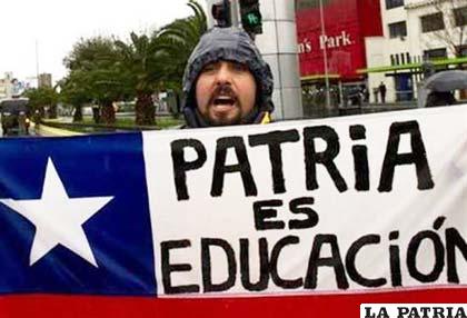 Profesores y alumnos chilenos convocan a nueva protesta por reforma educativa