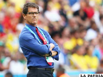 Fabio Capello, entrenador de Rusia, no puede creer la derrota de su equipo