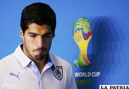 Luis Suárez se mostró bastante triste por la sanción que le aplicó la FIFA