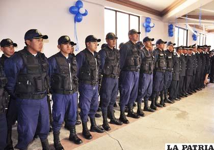 Guardias municipales en el día de su aniversario