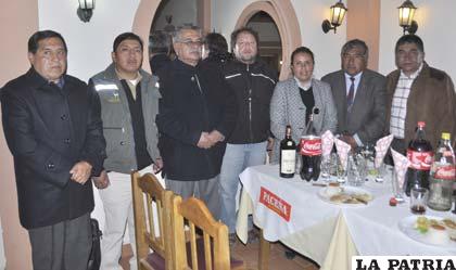 Dirigentes del básquetbol orureño