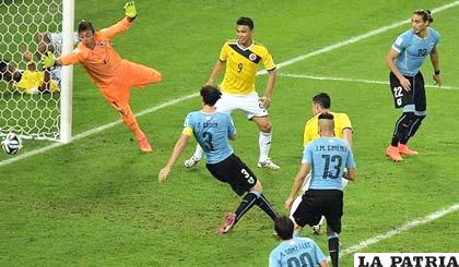Rodríguez anota el segundo gol de Colombia