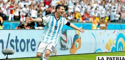 Lionel Messi es dueño de la casaca 10 durante 10 años