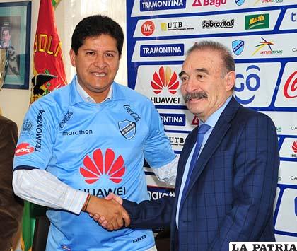 Eduardo Villegas junto a Guido Loayza