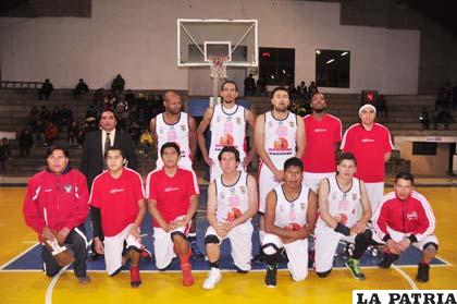 El equipo de Derecho obligado a ganar sus próximos partidos en la Libobásquet