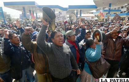 Movilización de vecinos de El Alto