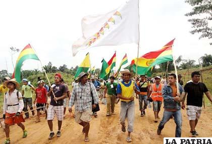 Marcha de indígenas del Tipnis contra la construcción del camino en 2012