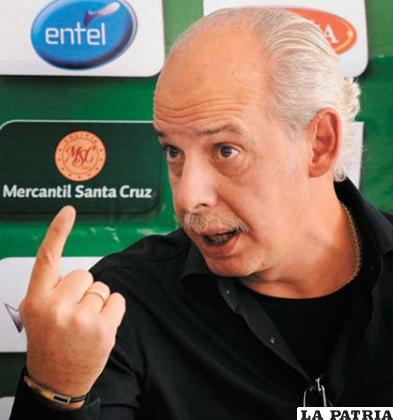 Carlos Chávez presidente de la Federación Boliviana de Fútbol