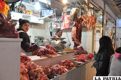 La carne por el momento no escasea ni sube de precio