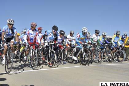 Ciclistas orureños asistirán al certamen nacional de Potosí /LA PATRIA