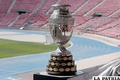 El codiciado trofeo de la Copa América /el-carabobeno.com