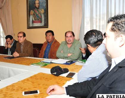 Dirigentes de la Liga del Fútbol Profesional Boliviano /APG
