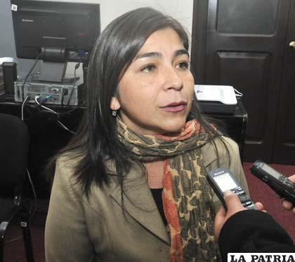 Balquis Suedith Alemán Valdivia, primera postulante mujer al Tribuna Electoral /APG