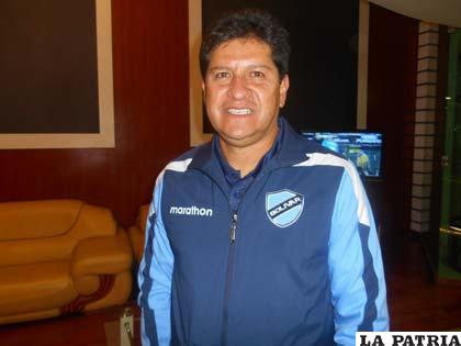 Eduardo Villegas llegó anoche junto a la delegación de Bolívar