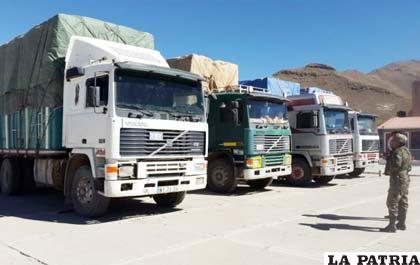 Camiones retenidos por la Aduana en un operativo anterior /ANF