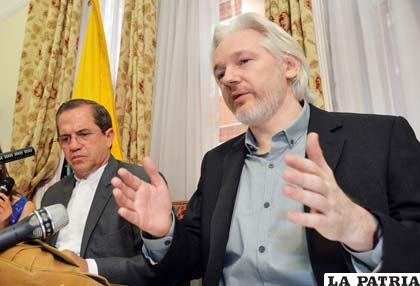 Julian Assange cumple tres años encerrado en la embajada de Ecuador /41.media.tumblr.com