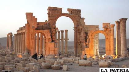 La ciudad siria de Palmira, Patrimonio de la Humanidad, está minada /ecestaticos.com