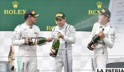 Nico Rosberg en el podio festejando su triunfo en Austria /eurosport.com