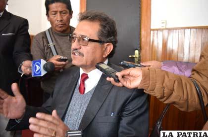 El burgomaestre anuncia procesos contra avasalladores en Ampliación San Isidro