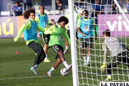 Brasil no descuida nada en sus entrenamientos /trancazos.com