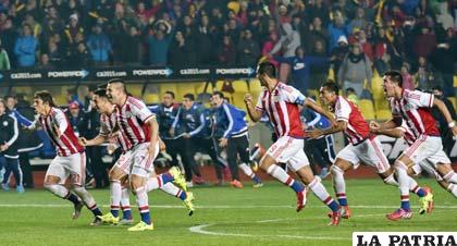 El festejo de los paraguayos por la clasificación a las semifinales /AS.COM