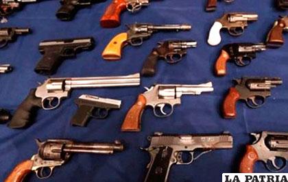 Hasta la fecha solo se han registrado 3.060 armas en el país /ANF