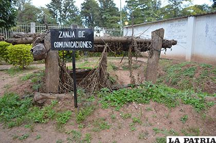 Una representación de la zanja de comunicaciones en el museo de Villamontes
