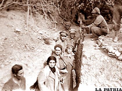 Fortaleza y entrega. Madres, esposas, hijas, enfermeras, madrinas, espías y hasta prostitutas, su rol fue fundamental para la supervivencia de las tropas, que necesitaban ser alimentadas, vestidas y sanadas