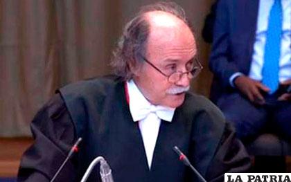 El abogado español Antonio Remiro Brotons, que representa a Bolivia en La Haya /i2.wp.com