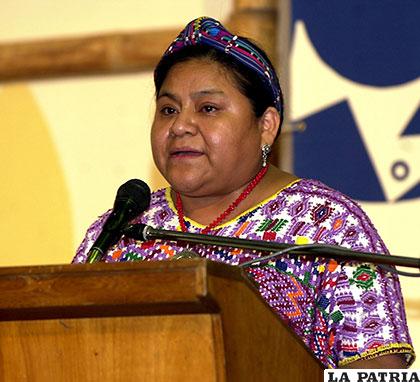 Rigoberta Menchú afirma que acudir a la justicia ayuda a superar heridas por conflictos violentos