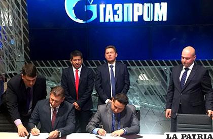 Firma de convenio entre YPFB y Gazprom /ABI