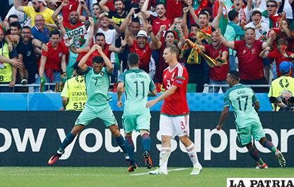 Festeja Cristiano Ronaldo luego de anotar su primer gol en esta Eurocopa /larazon.es