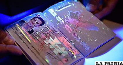 El pasaporte electrónico fue distinguido en México