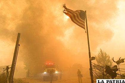 12.000 hectáreas han ardido a causa de un incendio en el centro de California