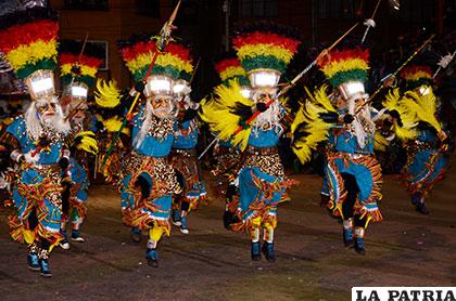 Participación de los Tobas Zona Central en el Carnaval 2016