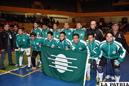 CRE, defensor del título, no tuvo un buen comienzo