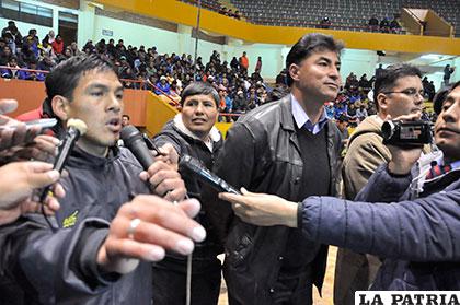 Jesús Saavedra, encargado de la promesa deportiva en el acto inaugural