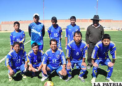 La representación de Quenamayo realiza una buena labor en el desarrollo del torneo de los residentes de Quillacas