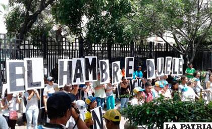Venezolanos opositores al gobierno de Maduro, se manifestaron en contra del hambre /chimito.me